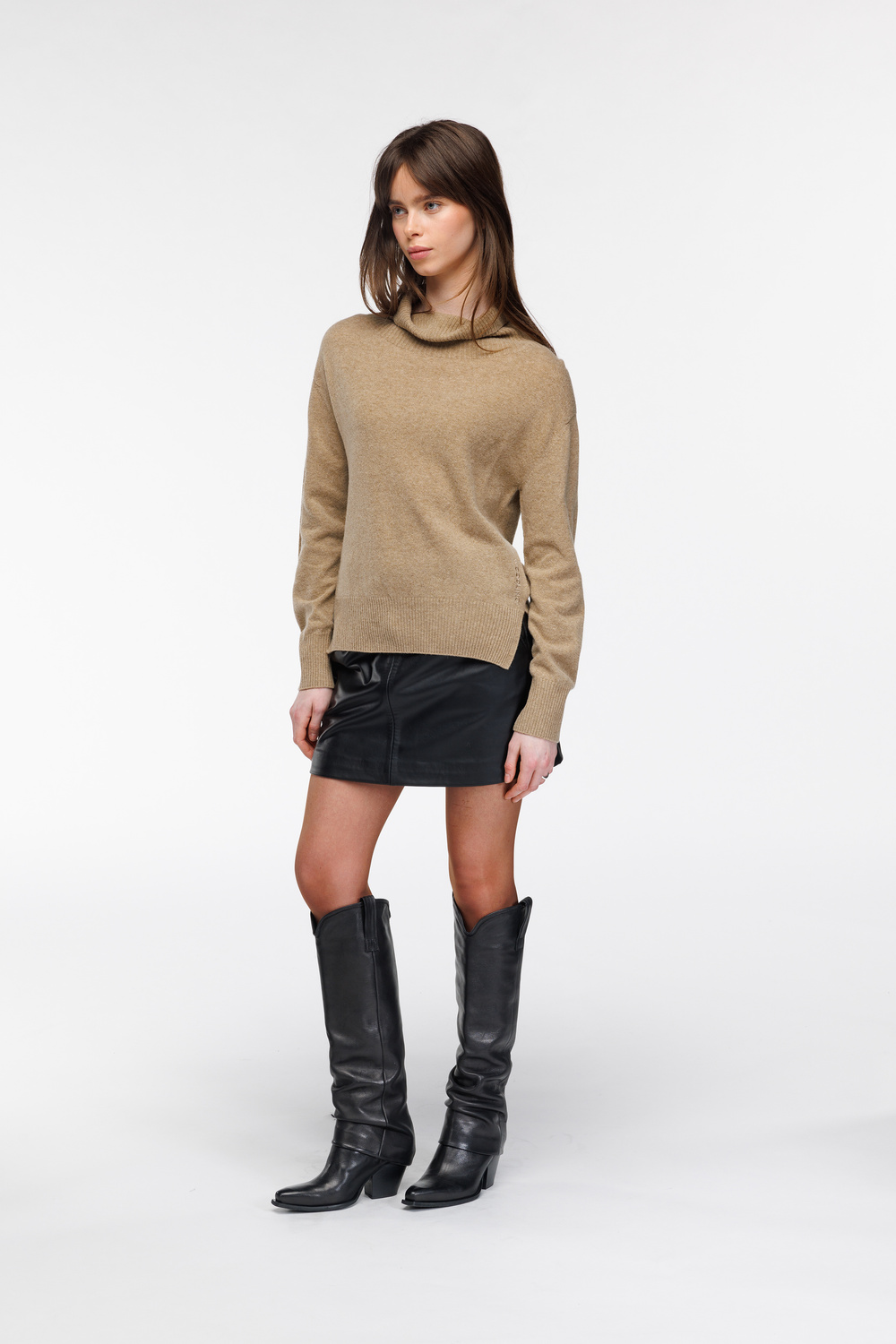 Betty genser Sand - Sand image #1